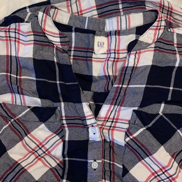 GAP | Drapey Plaid Popover Blouse - Picture 4 of 7